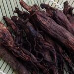 black raw ingredient reference photograph